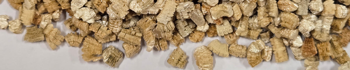 Natural exfoliated vermiculite